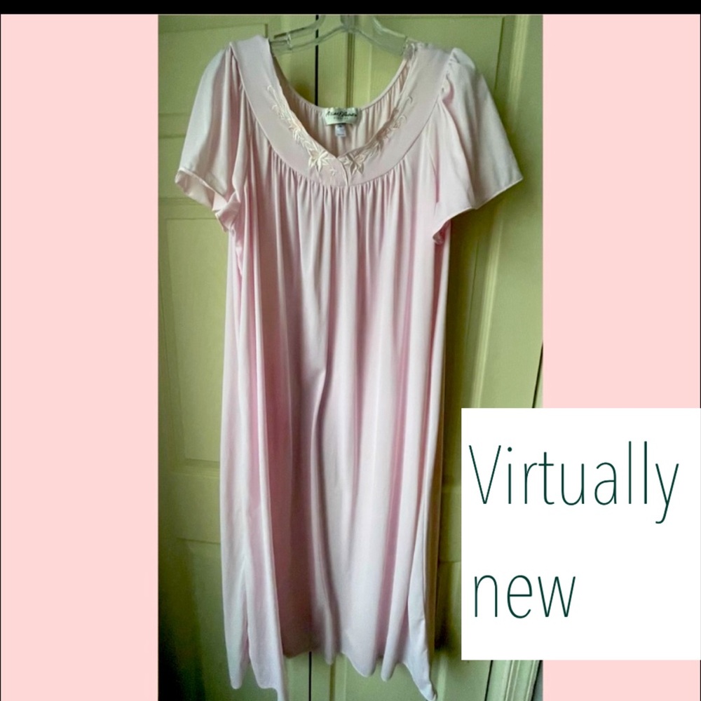 Miss Elaine long nylon nightgown, pale pink, purchased new in 2022–FINAL PRICE